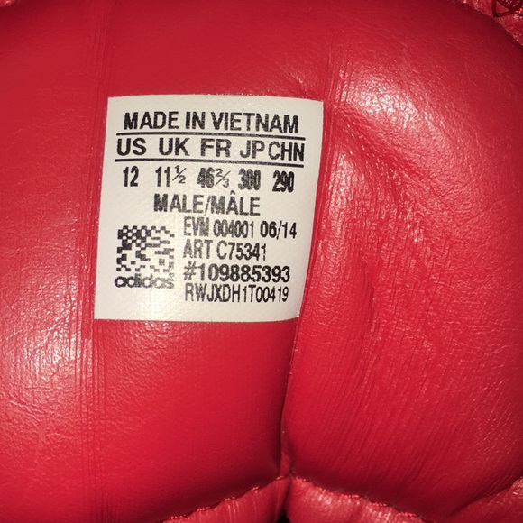 Random pair of adidas I picked up - Picture 4 of 4